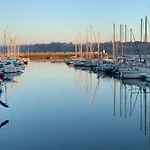 GÎte indépendant dans une villa -Vue et accès direct mer - avec 3 chambres et 3 grandes terrasses