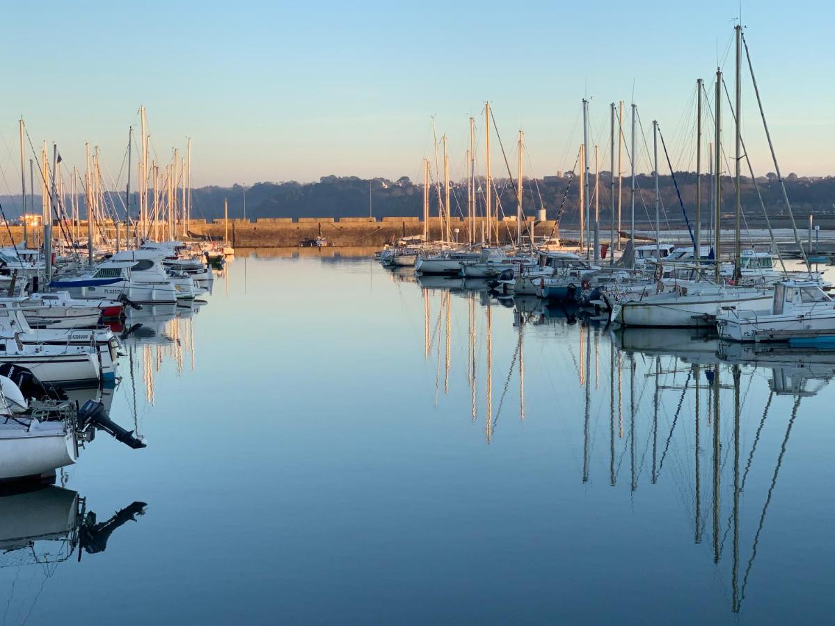 Indépendant Dans Une -vue Et Accès Direct Mer - Avec 3 Et 3 Grandes Terrasses Appartement *