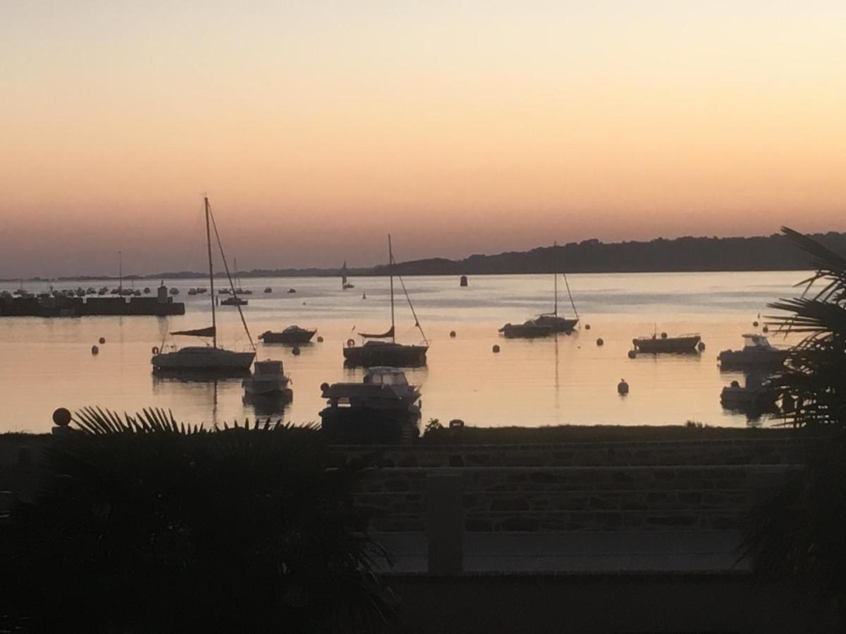 Indépendant Dans Une -vue Et Accès Direct Mer - Avec 3 Et 3 Grandes Terrasses