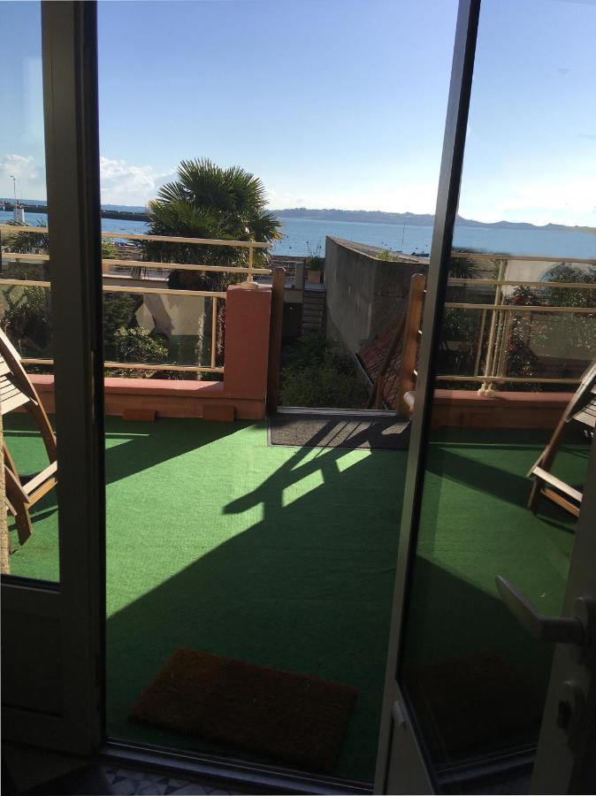 Indépendant Dans Une -vue Et Accès Direct Mer - Avec 3 Et 3 Grandes Terrasses *
